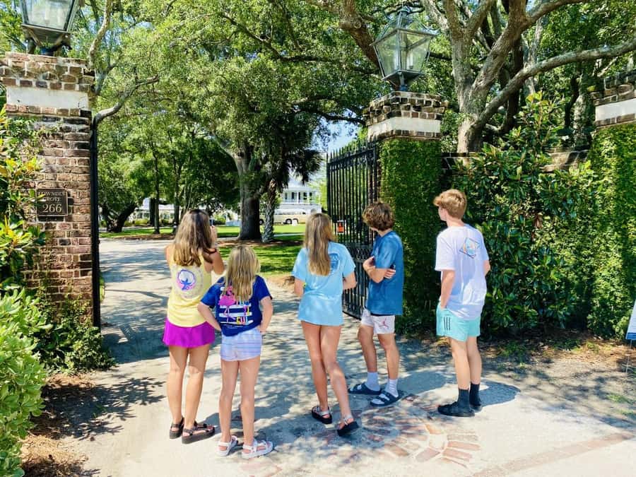 Charleston: Outer Banks Film Locations Tour - A guide who has actually worked on the show