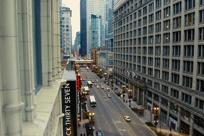 Chicago Gangsters and Movies Tour - Stop 2: River North and the underground tunnel stories