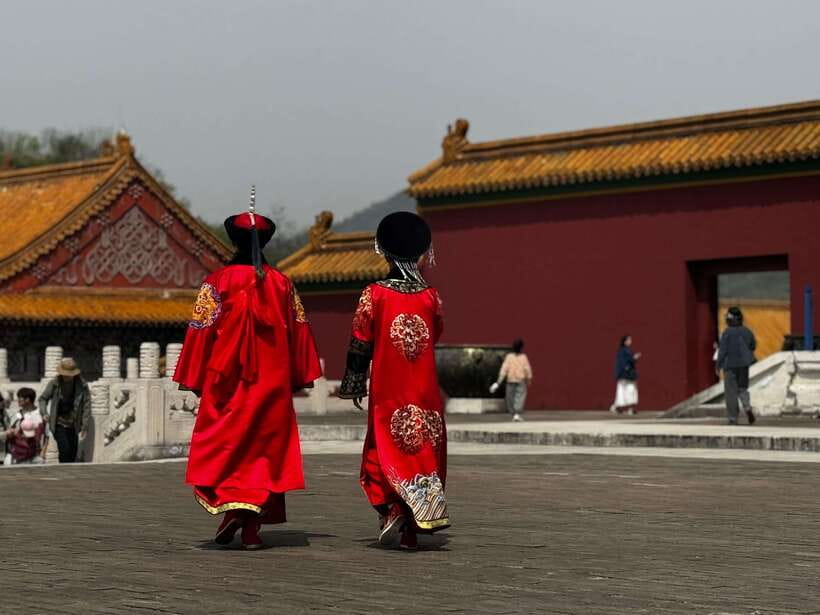 China Hollywood and Yiwu-the offline Temu commercial heaven - Dream Valley and the evening show