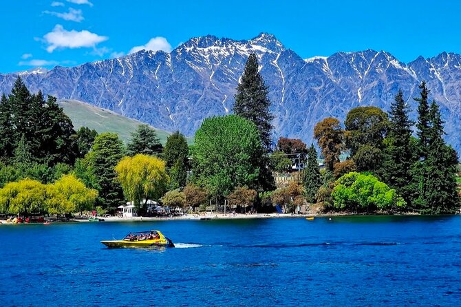 Christchurch Architectural Marvels: Private Walking Tour - The guide and the private-tour difference