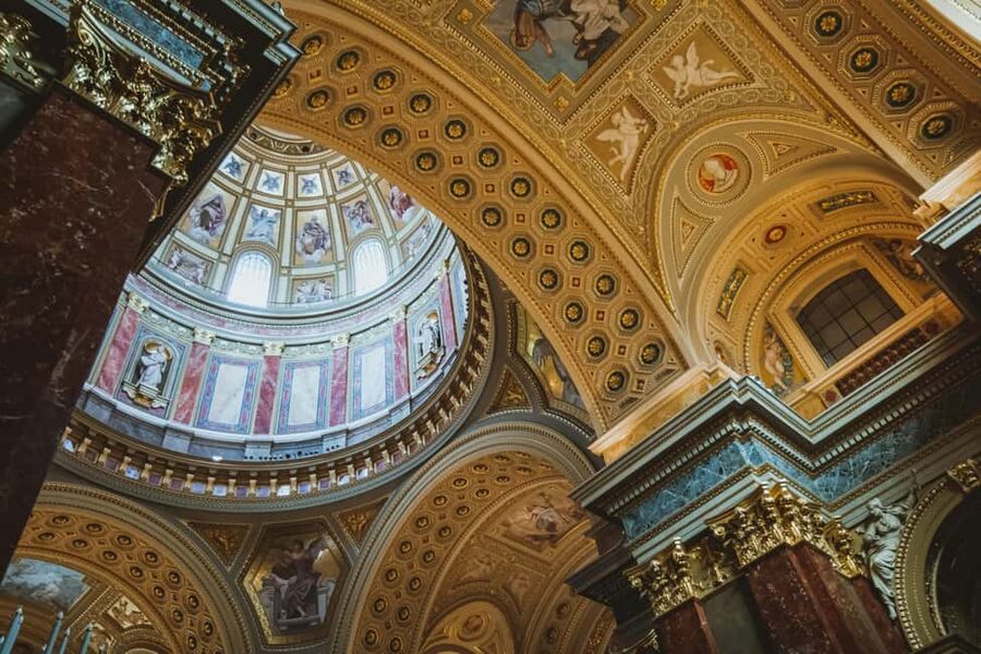Cinematic & Classical Organ Experience in Historic Church - Entering the Church of Sant’Angelo in Milan