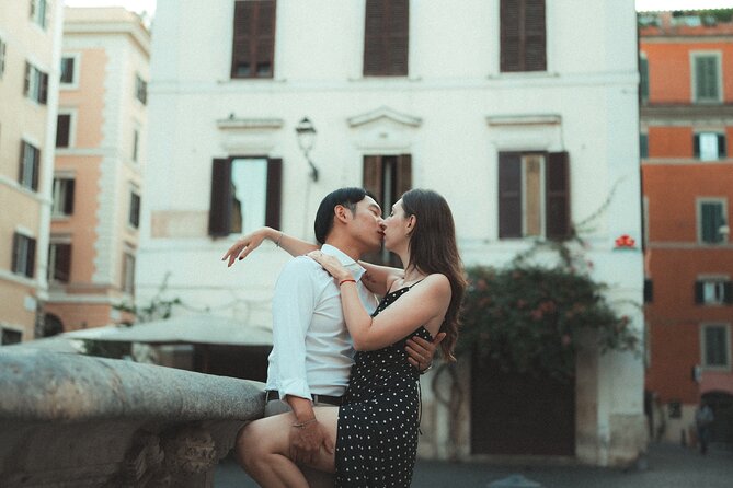 Cinematic Photoshoot in Rome - Starting near the Colosseum or Trevi Fountain