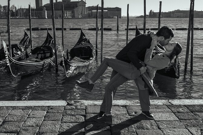 Cinematic Photoshoot in Venice: Capture Venice Hidden Gems - Canal Grande from several angles