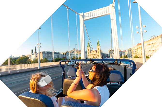 Cinematic Virtual Reality City Tour in a Russian Jeep - Castle Garden and the Chain Bridge lions