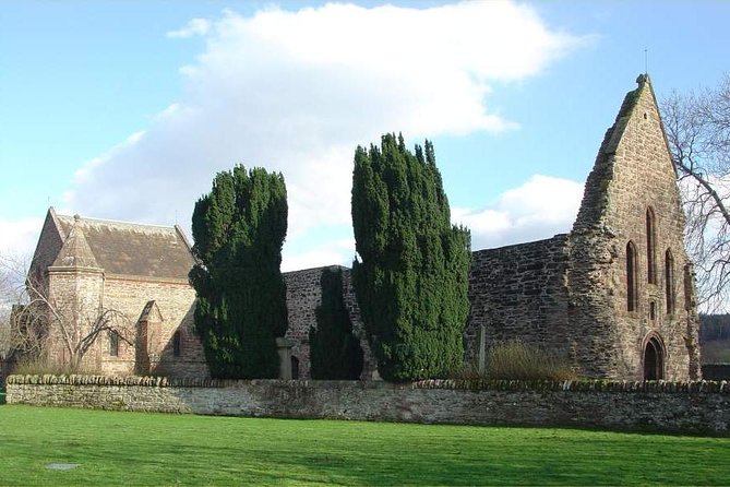 Clan Tour - OUTLANDER series and Loch Ness - A local taste at Great Glen Distillery