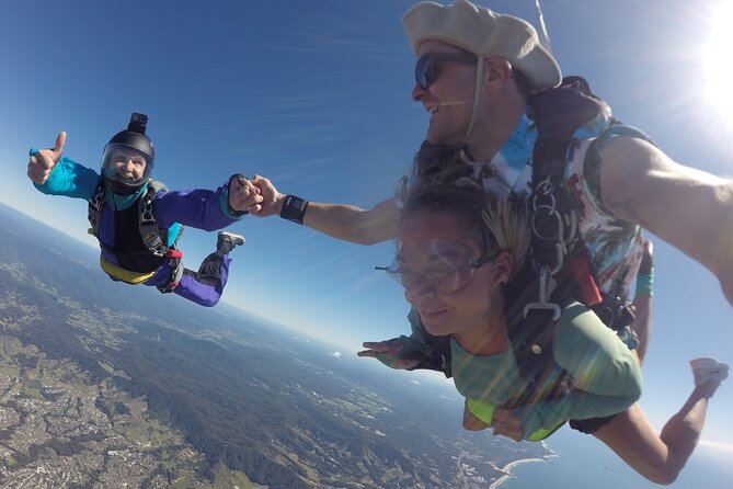 Coffs Harbour Ground Rush or Max Freefall Tandem Skydive on the Beach - Who should book this experience?