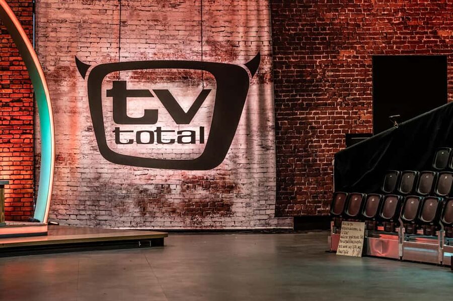 Cologne: 1-hour TV studio tour - A look behind the scenes - Inside Cologne’s TV studios at Schanzenstraße 22