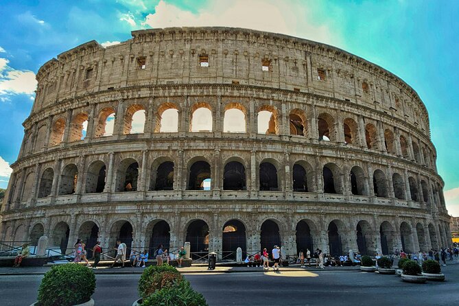 Colosseum Arena Gladiator Private Guided Tour - A private guide makes the Colosseum easier to follow