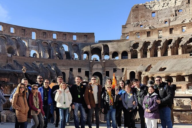 Colosseum with Gladiator Arena, Forum and Palatine in Spanish - Meeting point, timing, and group size