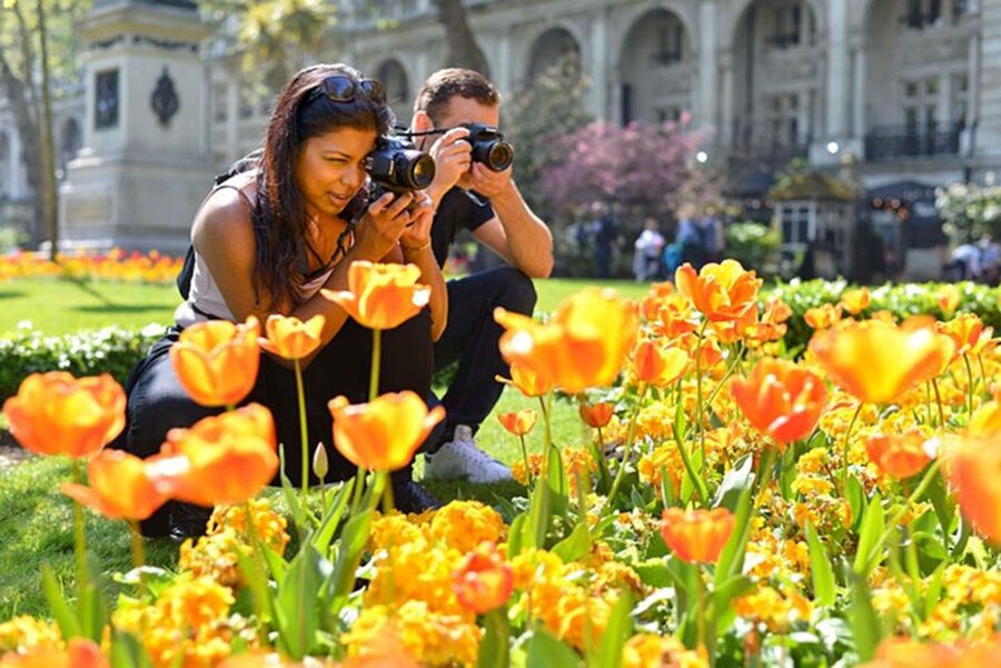 Colourful Notting Hill Photography Tour - Portobello Market adds a different subject