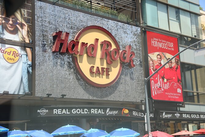 Combo: Ferrari, Bus Tour, Hollywood Sign and Beverly Hills - Riding the Sunset Strip