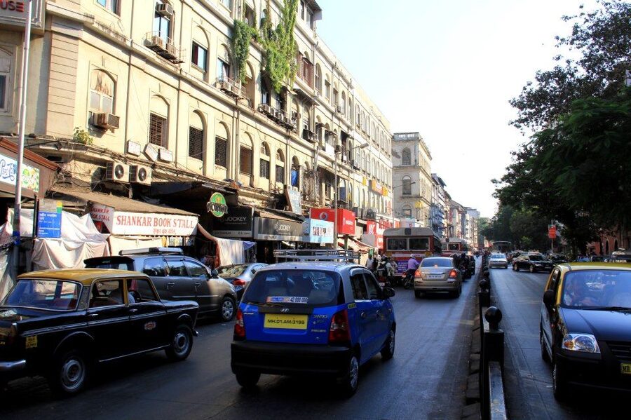 Combo of City and Bollywood Tour - Mumbai in one long, well-packed day