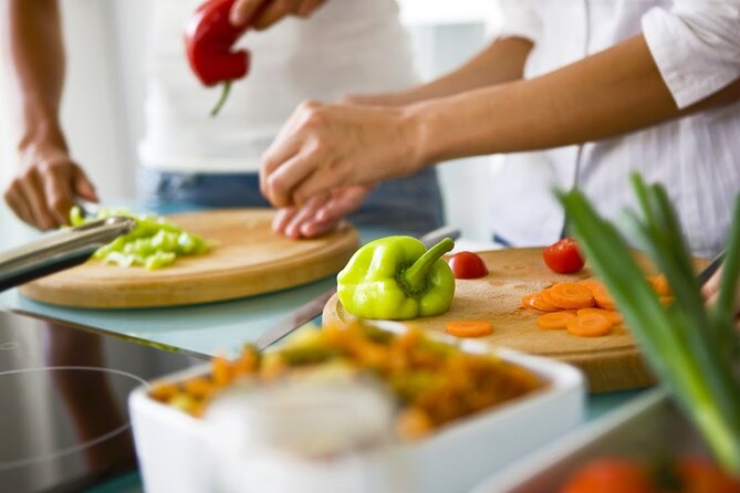 Cooking Lesson & Cocktails on the Beach - A cooking class built around Santorini’s own pantry