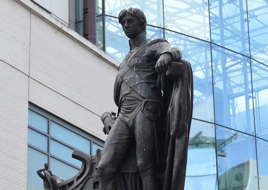 Digbeth, Public art and Peaky Film Guided Walking Tour - Reading Birmingham through its public art