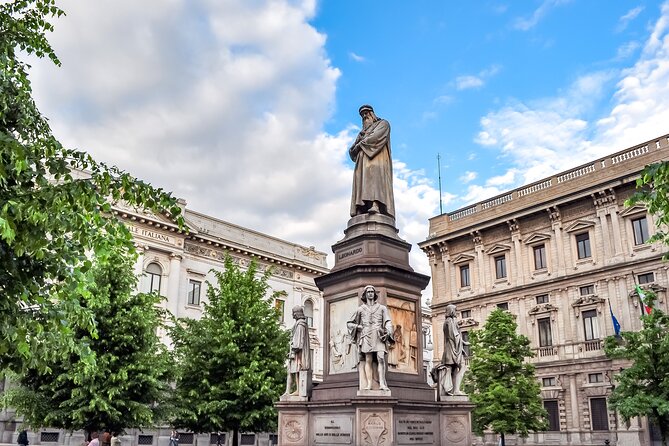 Discover Milan's Marvels: Last Supper, Duomo & Secret Gems Tour - Via Spadari is a small stop with local flavor