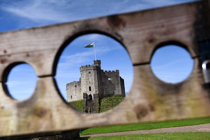 Doctor Who and Cinematic Cardiff: Self Guided Walking Tour - City Hall and the Edwardian Baroque setting