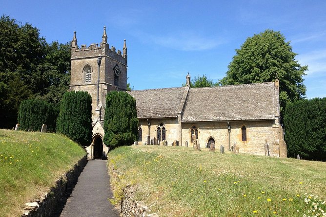 Downton Abbey and Highclere Castle Tour from London - Cogges Manor Farm and the Yew Tree Farm scenes