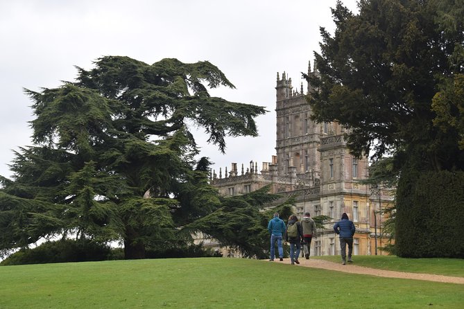 Downton Abbey and Village Coach Tour from London with Highclere - Who should book this day out?