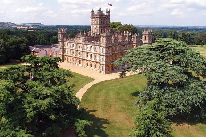 Downton Abbey and Village Small Group Tour from London - Bampton, the real Downton village