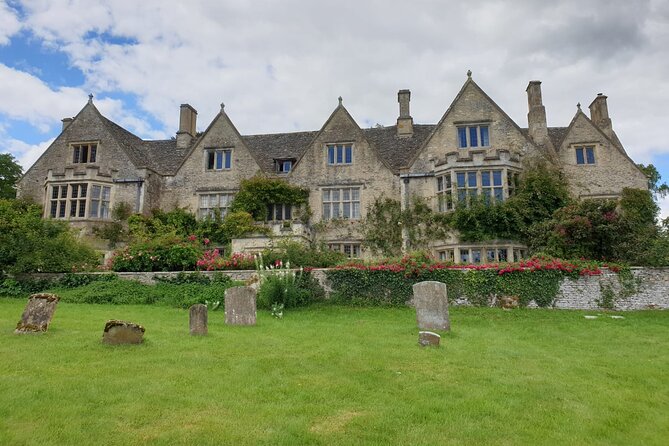 Downton Abbey Day In The Cotswolds Tour - Lunch At The Swan Inn