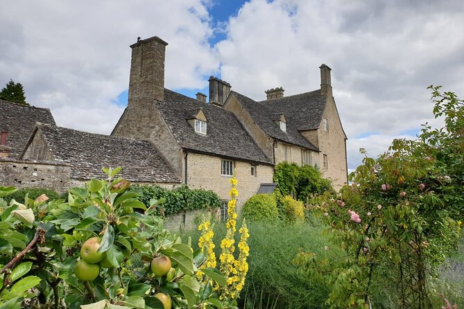 Downton Abbey Day In The Cotswolds Tour - Swinbrook And The Smaller Village Stops
