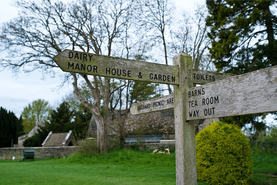 Downton Abbey Filming Locations & Highclere Castle Tour - Why the order of the day works