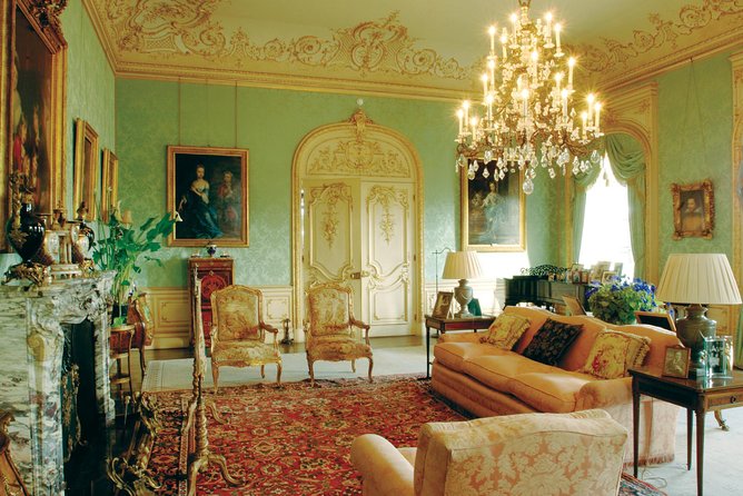 Downton Abbey & Highclere Castle Tour from London, with Oxford - What the $201.10 price really covers