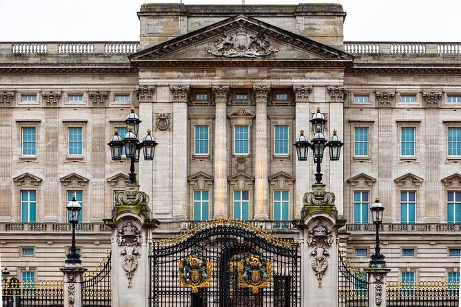 Downton Abbey London Walking Tour - Why this Downton Abbey walk is more than a photo stop
