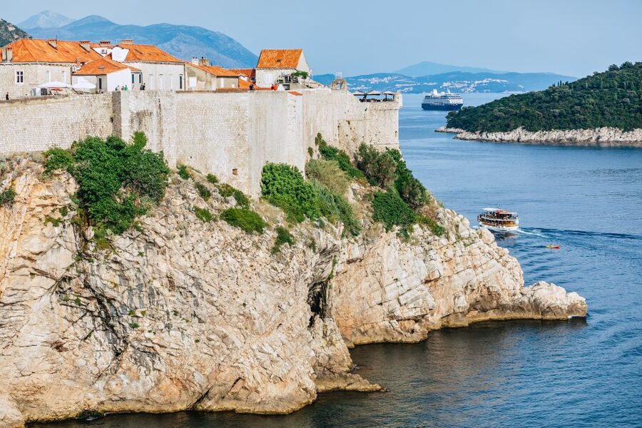 Dubrovnik: Game of Thrones and Lokrum Island Walking Tour - What to bring for a hot, active three hours