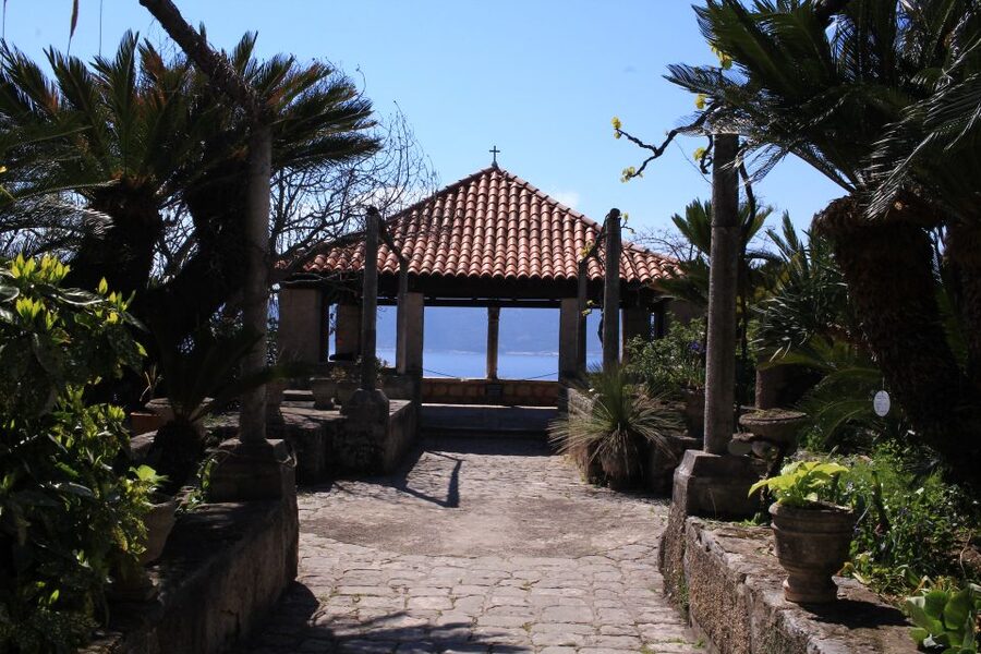 Dubrovnik: Game of Thrones Complete Experience Tour - A van ride to the gardens and Srđ Hill