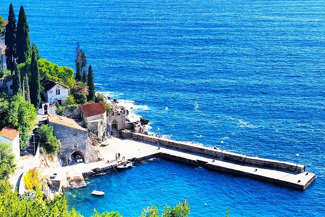 Dubrovnik Game of Thrones Driving Tour - Price, group size, and what you receive