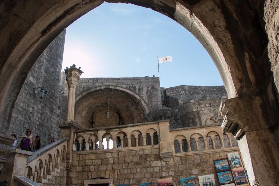 Dubrovnik: Game of Thrones & History Tour - Stradun and Dubrovnik’s public face