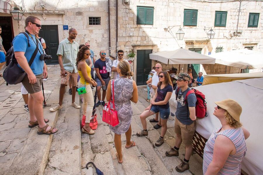 Dubrovnik: Game of Thrones&Lokrum Island Walking Tour - Meeting the guide at Pile Square