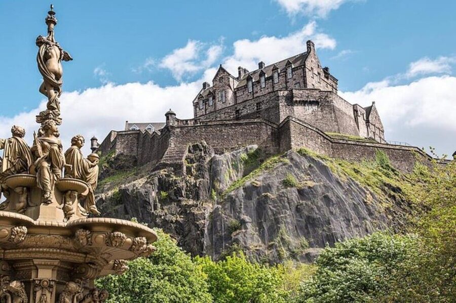 Edinburgh: Guided Harry Potter Walking Tour - What the guides add to the walk