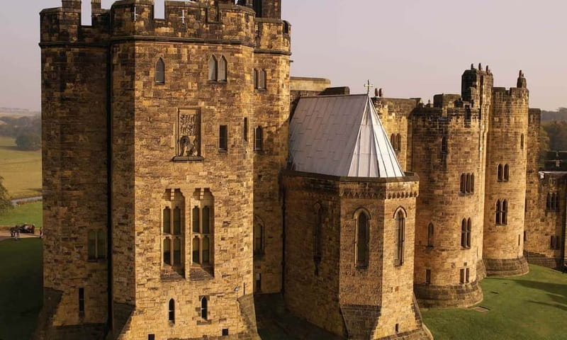 Edinburgh: Harry Potter and English Castles Tour in Spanish - Why this day trip works from Edinburgh