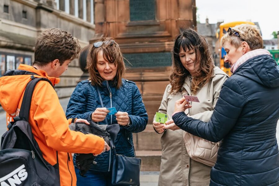 Edinburgh: Harry Potter Magical Guided Walking Tour - The quiz, house points, and group energy