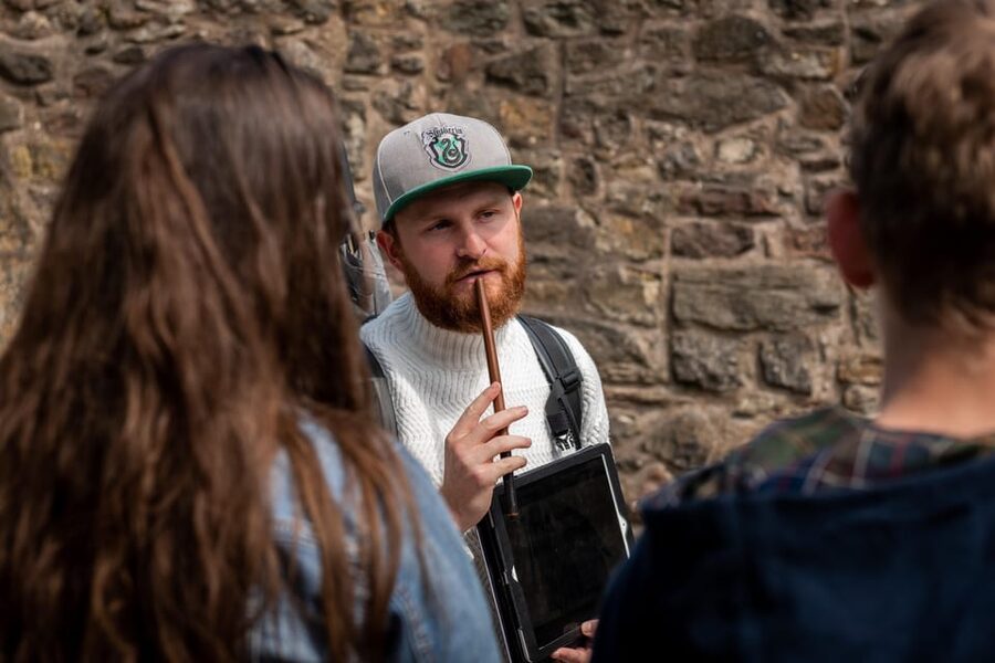 Edinburgh: Harry Potter Origins Tour & Gin Tasting Combo - Waverley Station and Edinburgh New Town