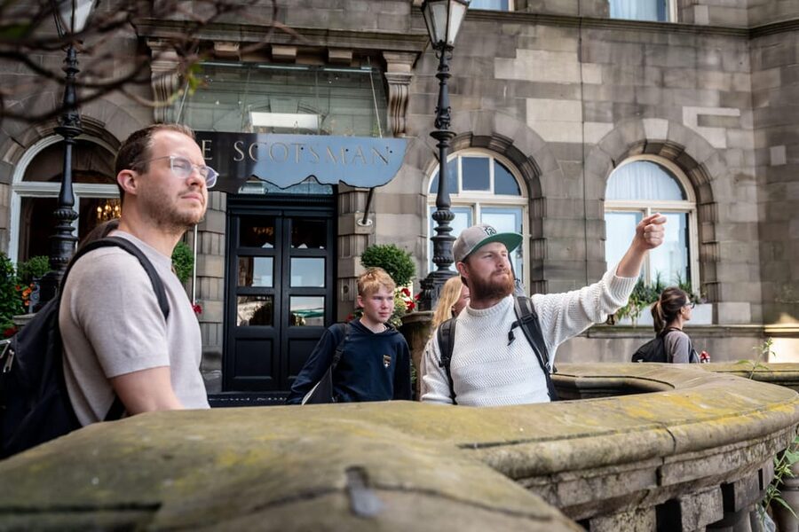 Edinburgh: Harry Potter Walking Tour with Dungeon Entry - The Elephant Café and Rowling’s early writing