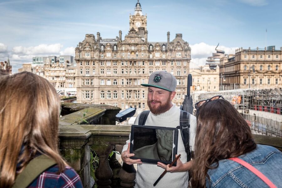 Edinburgh: Harry Potter Wizarding Walking Tour (Private) - Greyfriars Kirkyard and Tom Riddle’s Grave