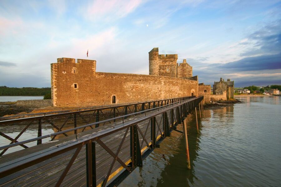 Edinburgh: "Outlander" Filming Locations Guided Tour - The guides are a major part of the value