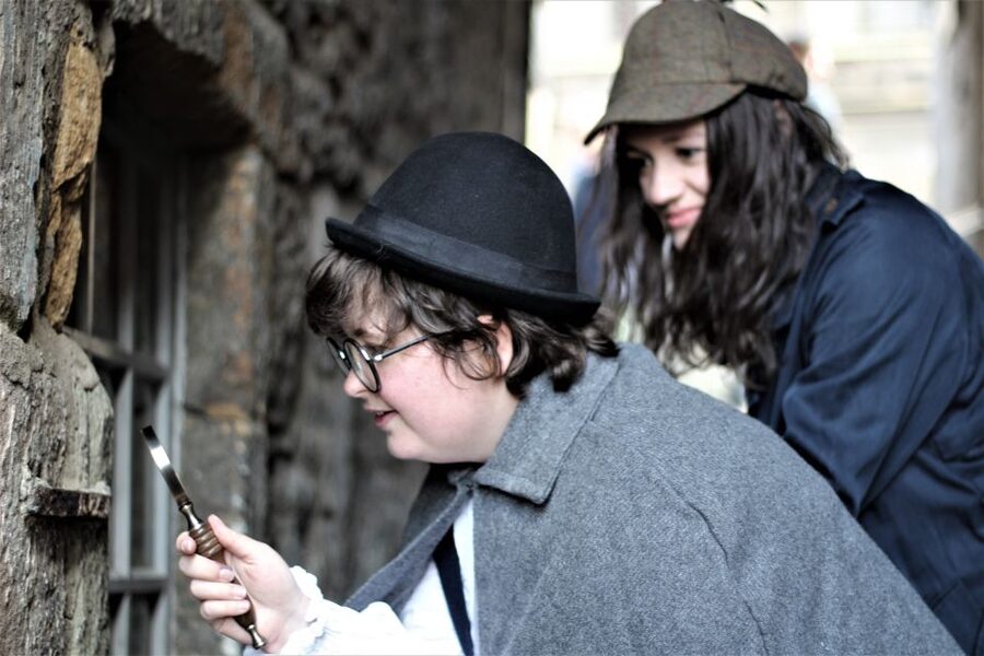 Edinburgh: Sherlock Holmes Private Walking Tour - The medical school and Surgeon’s Hall