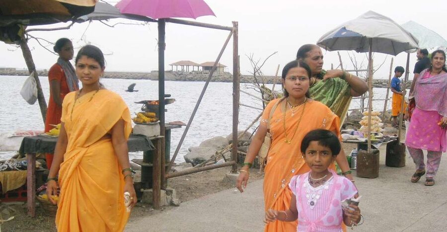 Elephanta Cave Tour with Bollywood Tour - The Elephanta Caves and Cave 1