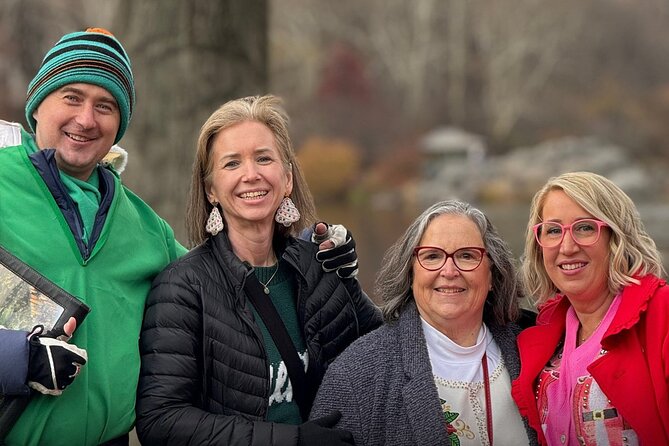 Elf Movie Locations Tour - Planning your morning at 10:00 a.m.