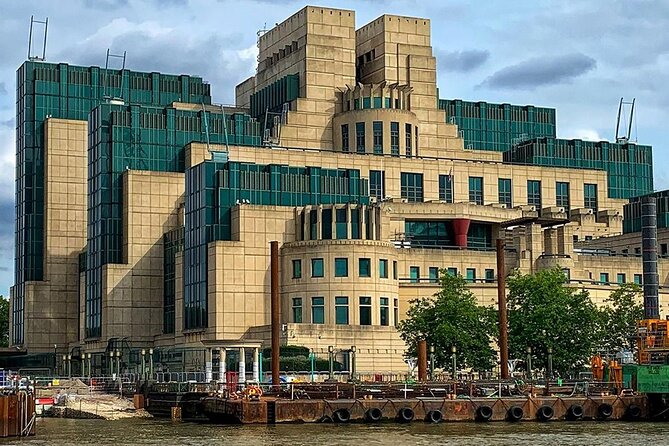 Essential Spy: A JAMES BOND-THEMED Experience IN LONDON - Practical Details That Affect Your Day