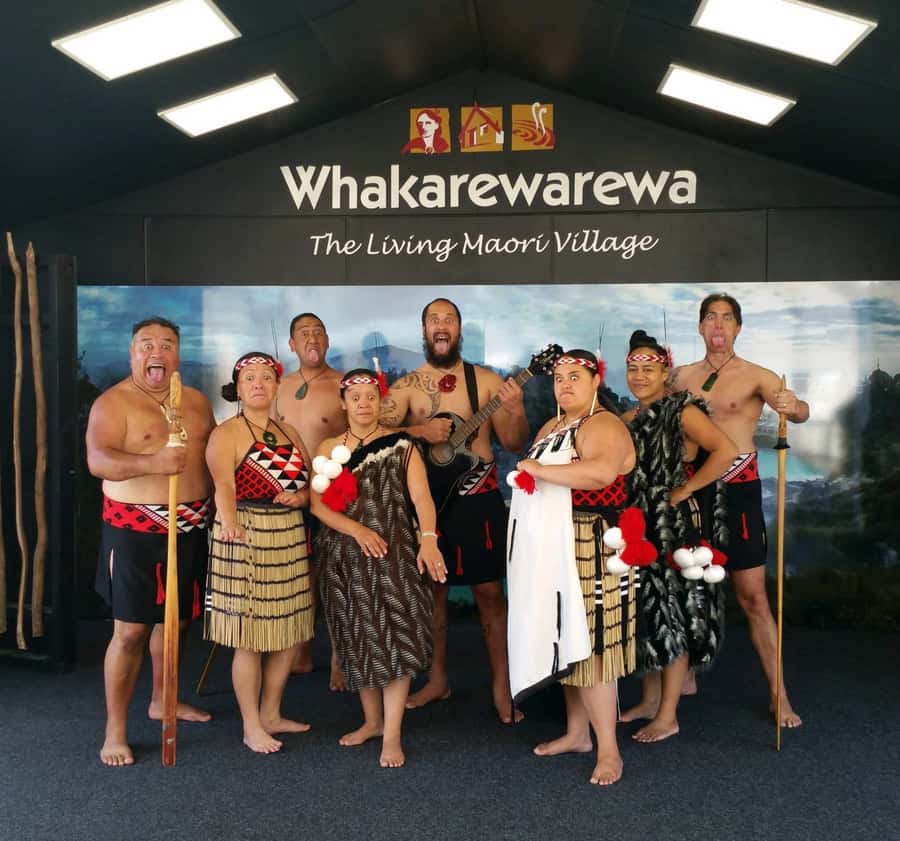 Ex Auckland: Hobbiton & Rotorua Māori Village w Hangi Lunch - Is $254 good value?