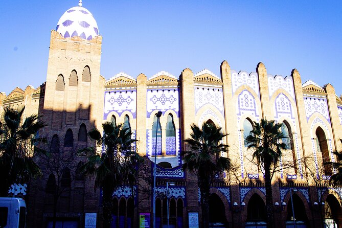 Exclusive Gaudi Segway Guided Tour Architectural Marvels - Passeig de Sant Joan, Arc de Triomf, and Ciutadella Park