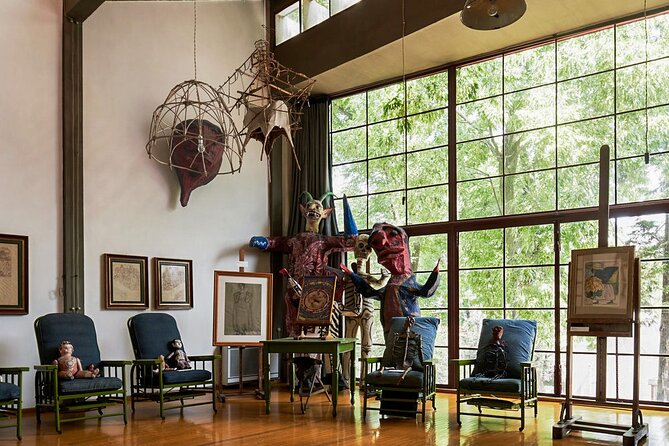 EXCLUSIVE TOUR Casa Estudio Frida Kahlo-Diego Rivera Small Groups - The two-hour pace and group size