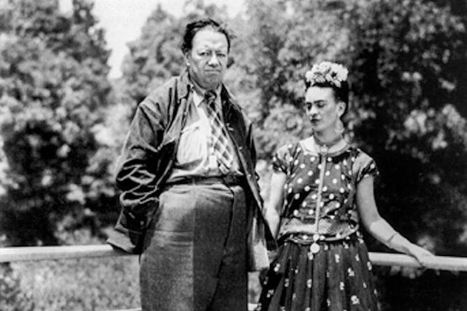 EXCLUSIVE TOUR Casa Estudio Frida Kahlo-Diego Rivera Small Groups - Who should book this Casa Estudio visit?