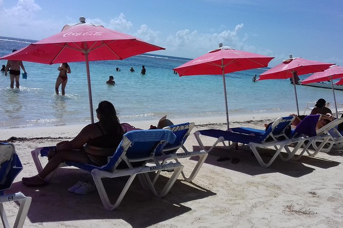 FACILITIES BEACH CLUB For A Day At The Beach At Los Arrecifes Restaurant. - Arriving at Los Arrecifes Club de Playa Mahahual