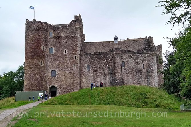 Five Outlander locations , Outlander film locations tour - Doune Castle: Castle Leoch and a second television life